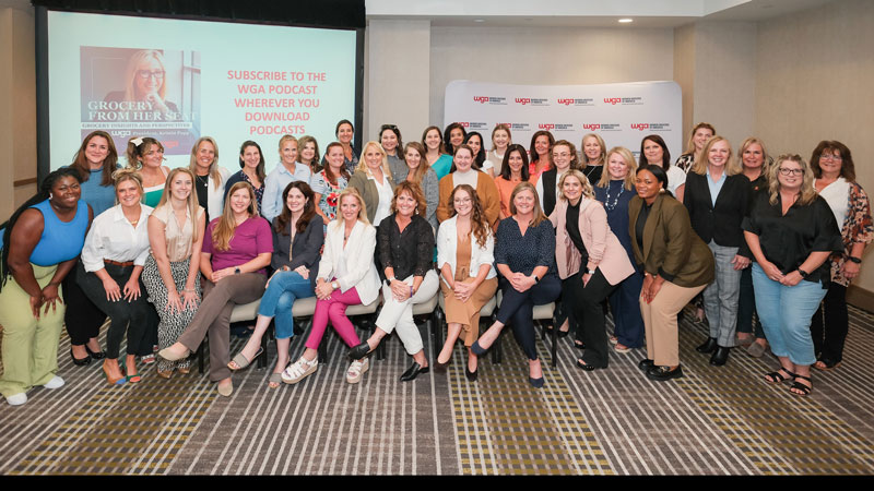 group photo of Women Grocers of America